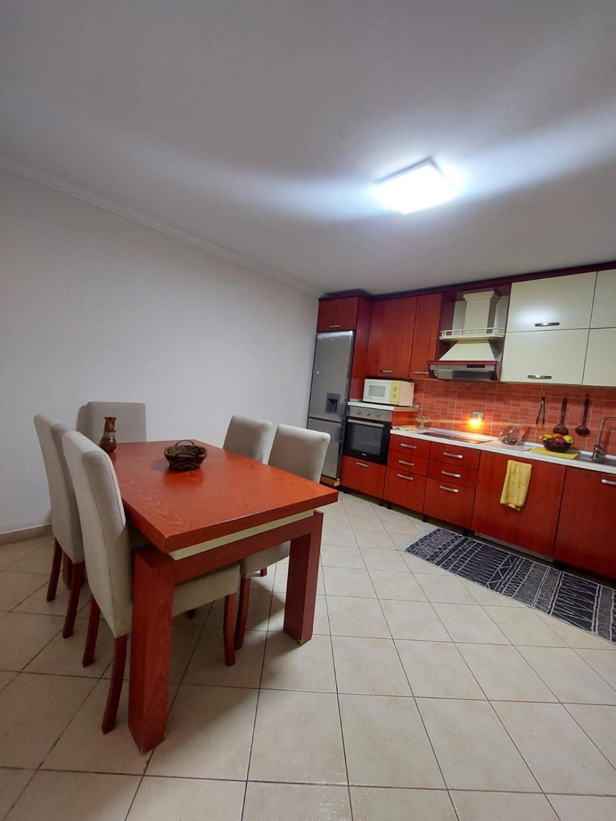 Gex Guest House Tirana Exterior photo